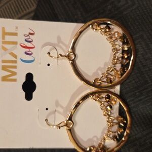 💥💥giveaway earrings- E18